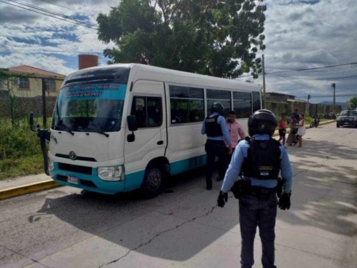 Familiares levantan el cuerpo de conductor acribillado en Choluteca