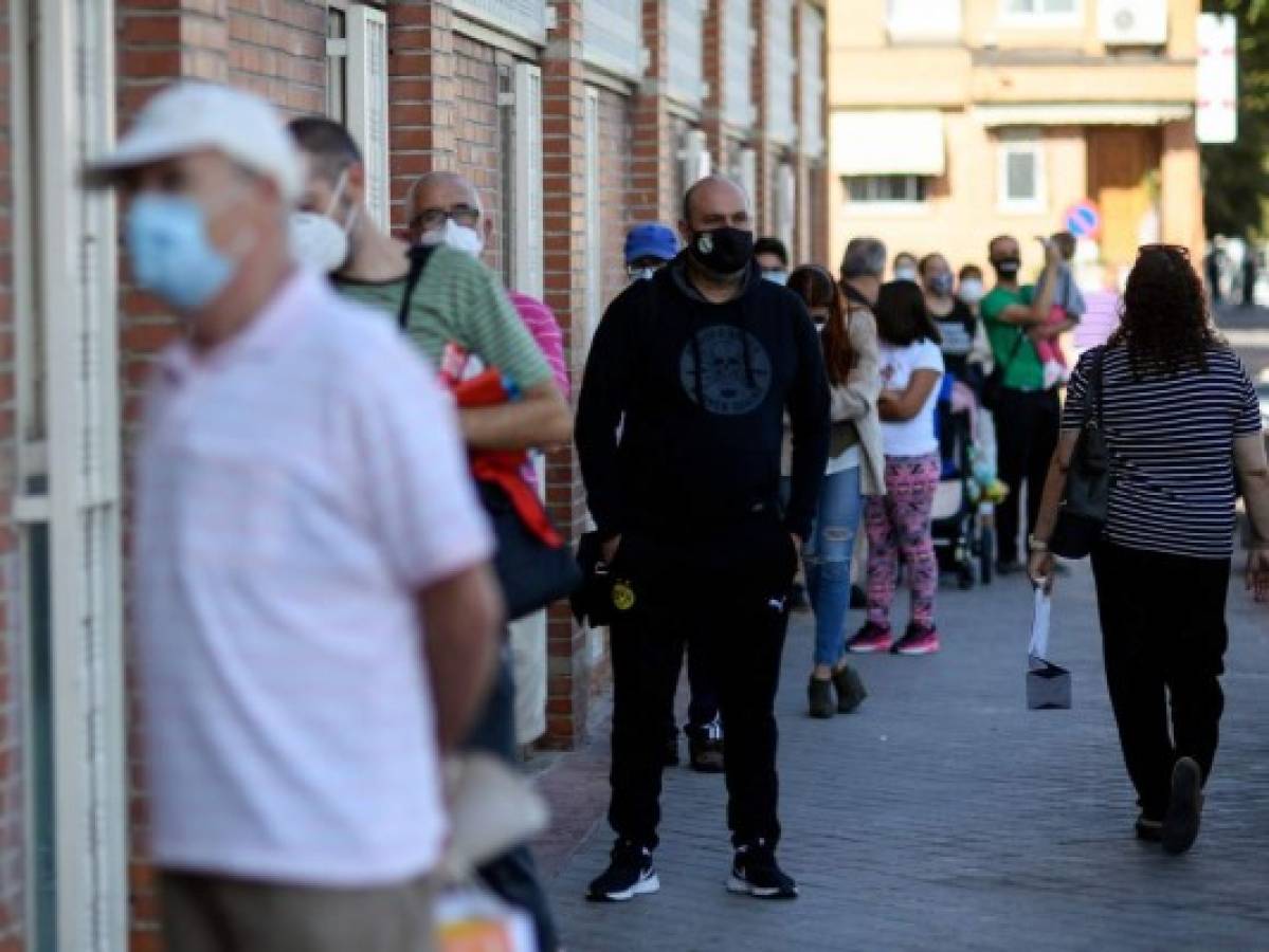 Madrid pide ayuda 'urgente' de militares ante contagios de covid-19