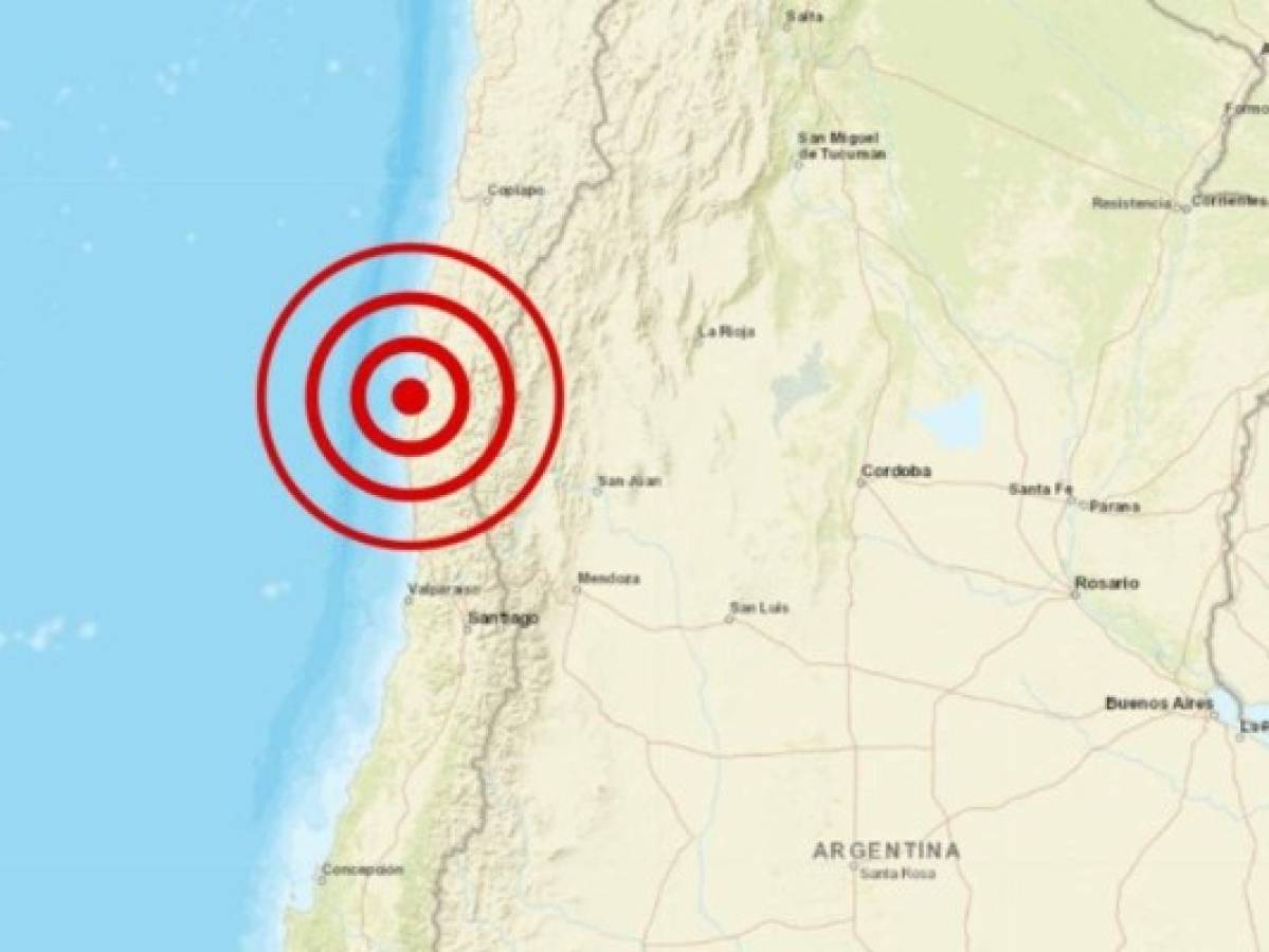 Dos muertos deja sismo magnitud 6.7 que remeció norte de Chile