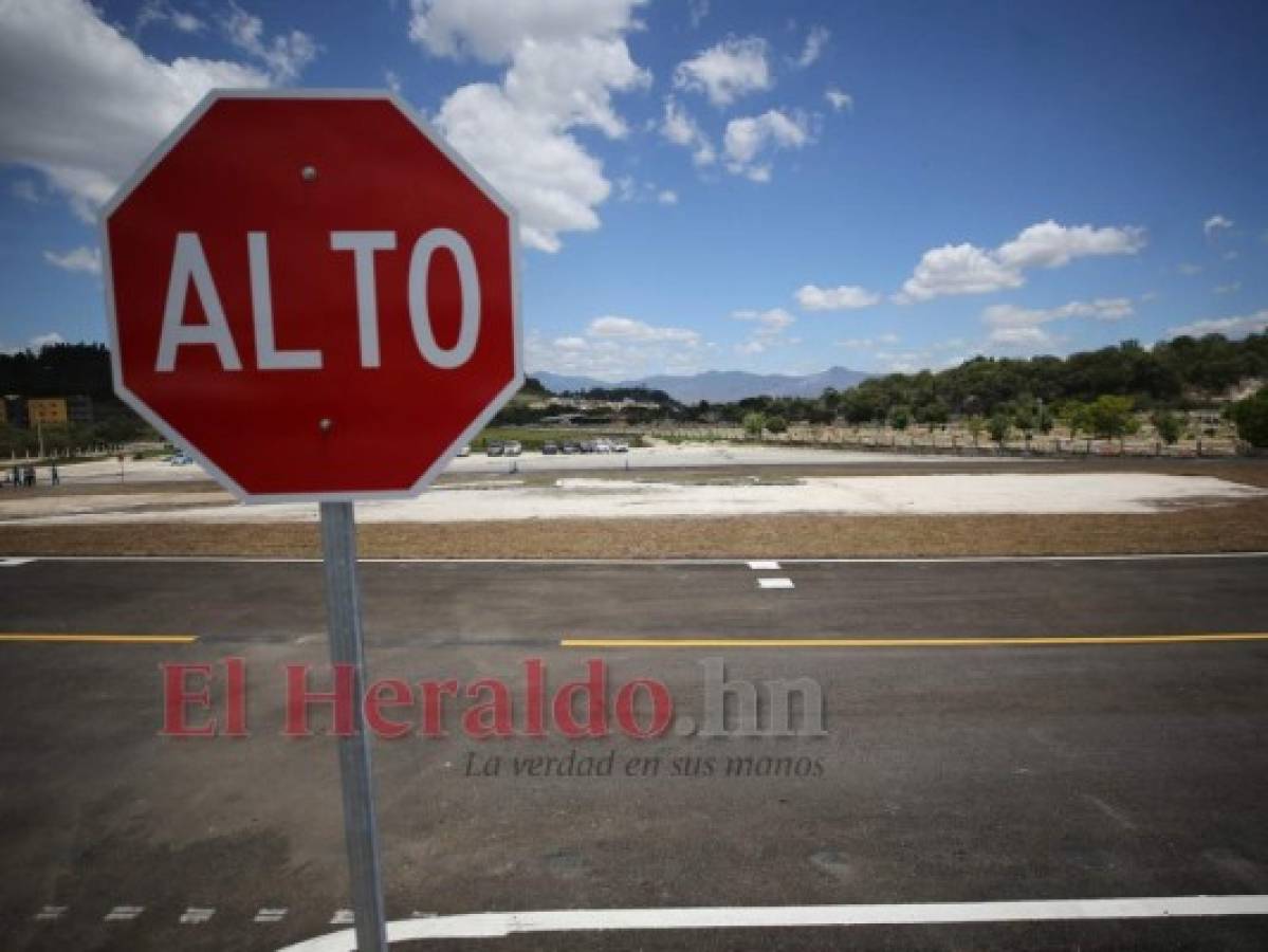 Las instalaciones de la Dirección Nacional de Vialidad y Transporte (DNVT) poseen con una pista completamente señalizada, donde los conductores tendrán que realizar la prueba. Fotos: Johny Magallanes / EL HERALDO.