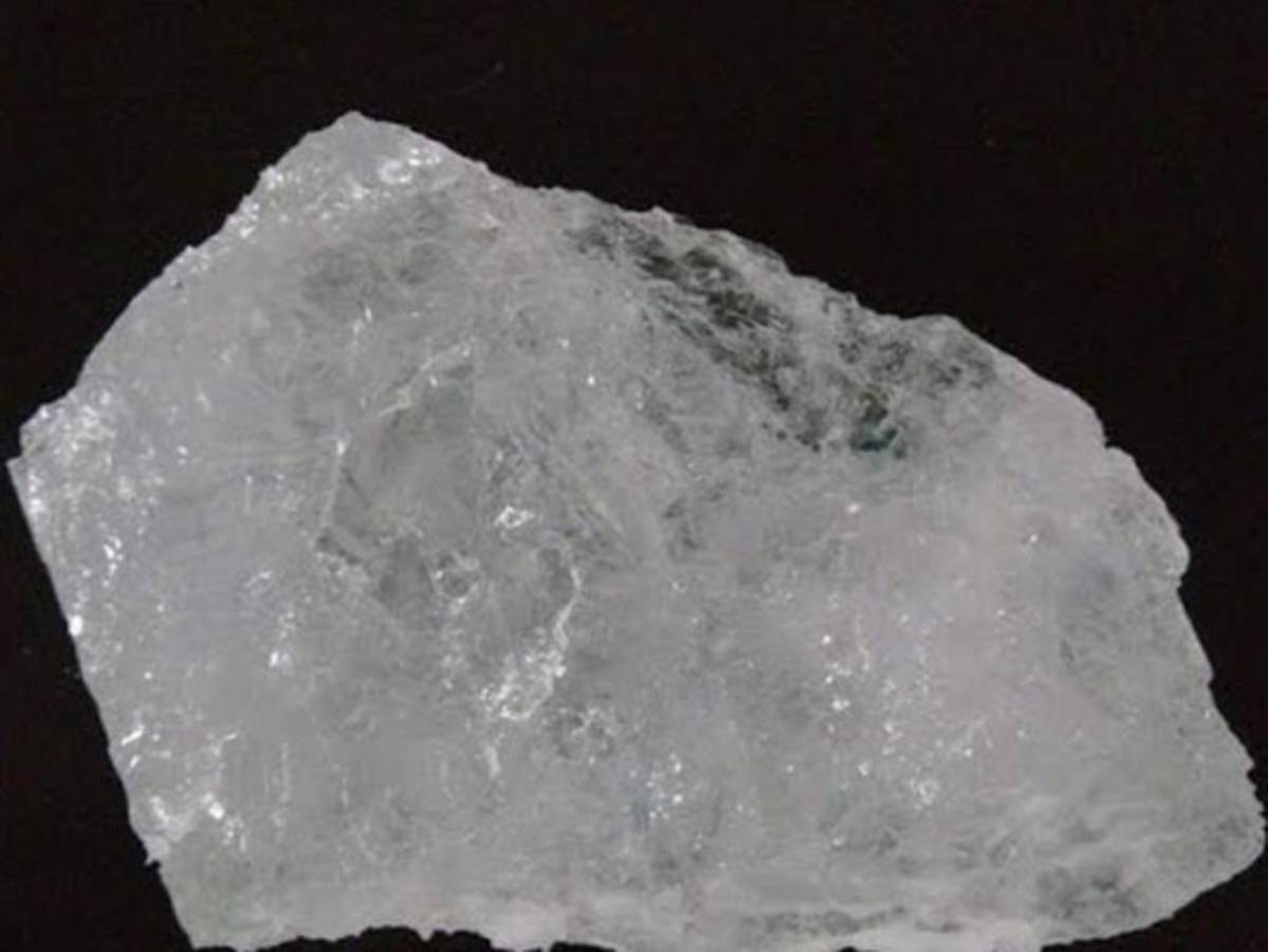 ¿Qué es la piedra de alumbre y para qué sirve?