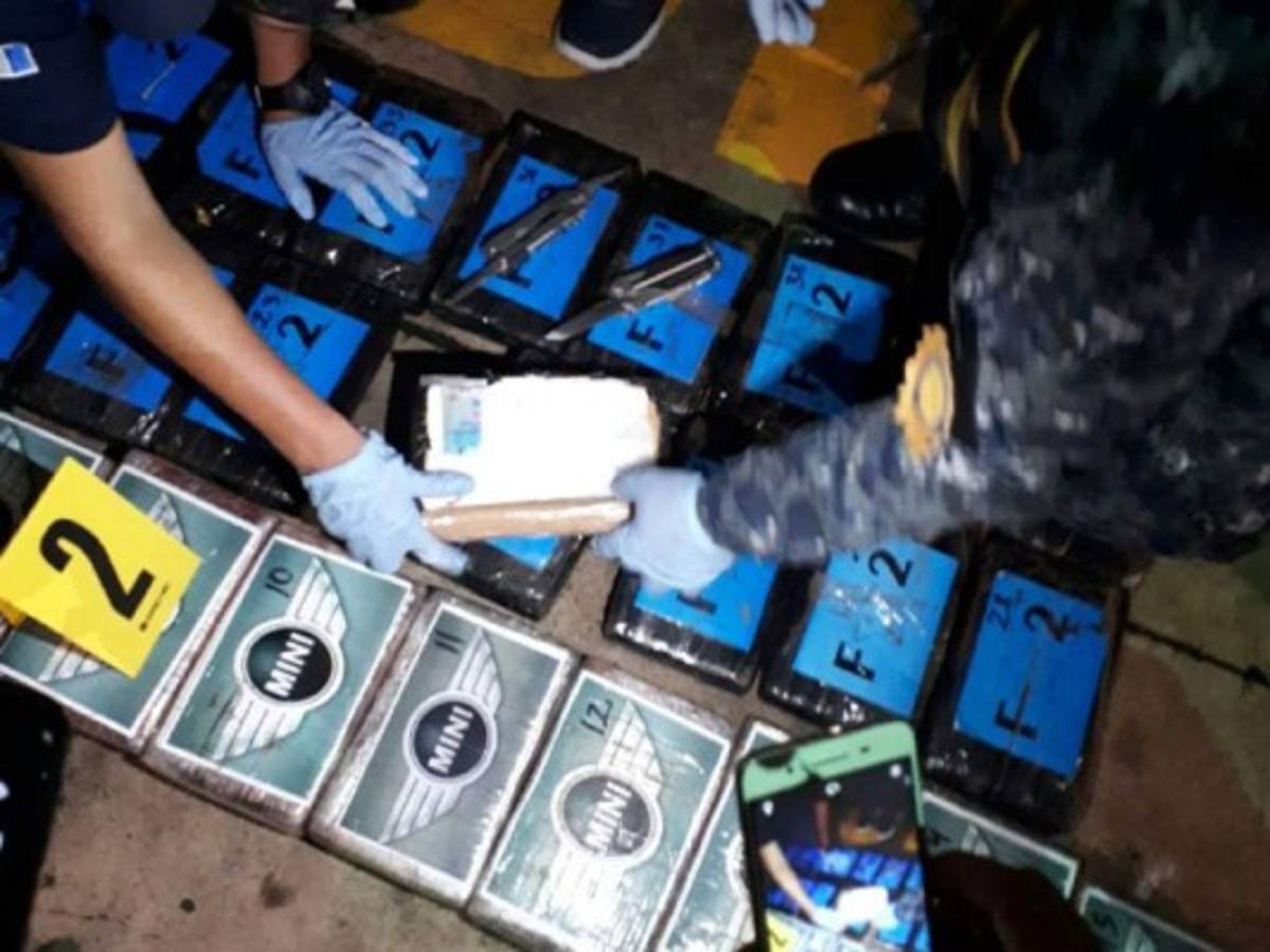 Guatemala decomisa casi media tonelada de cocaína procedente de Colombia