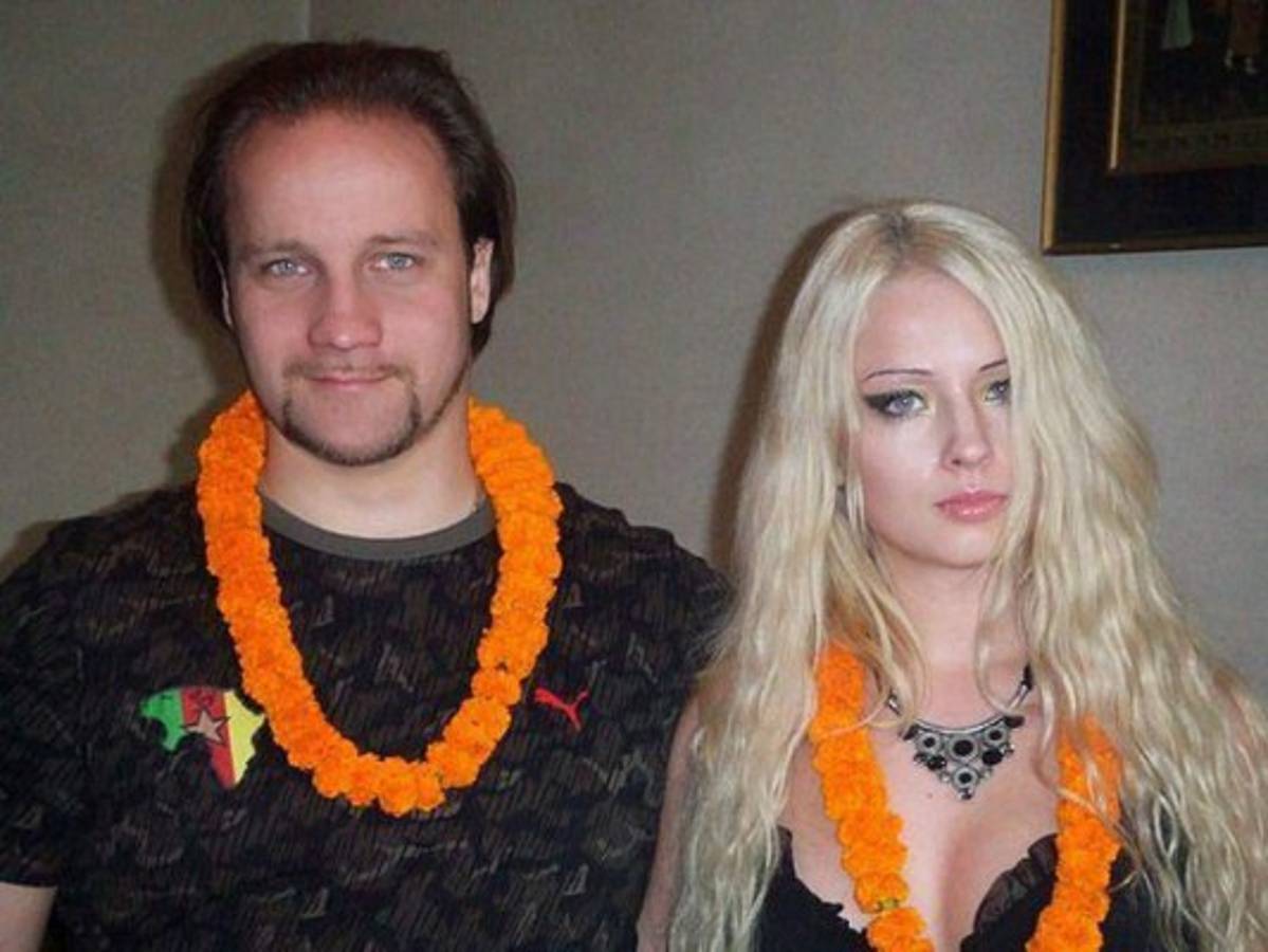 Verdad detrás de las 'barbies humanas'