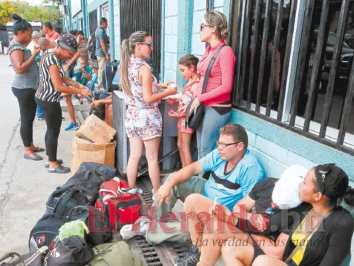 Honduras negocia acuerdo para deportar a cubanos