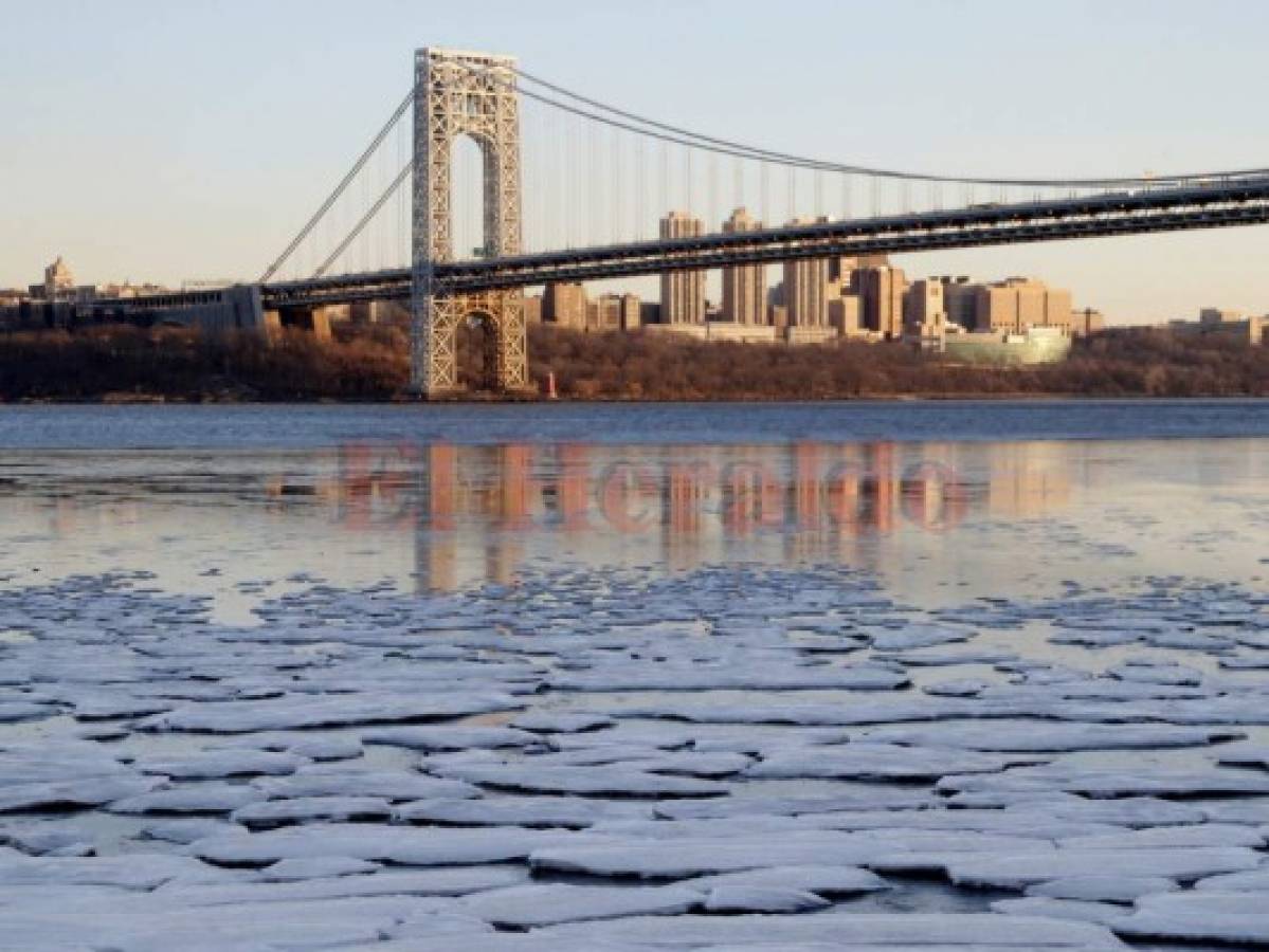 Abren albergues en el sureste de Estados Unidos ante ataque mortal de frío
