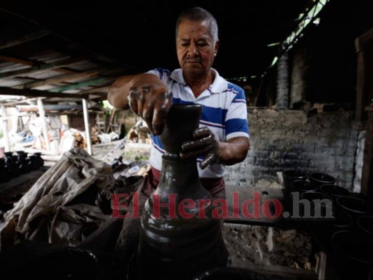 Honduras: Alfareros retoman el molde en Ojojona
