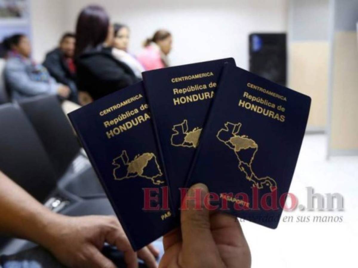 Alrededor de 1,000 pasaportes diarios son entregados por la red consular en EEUU