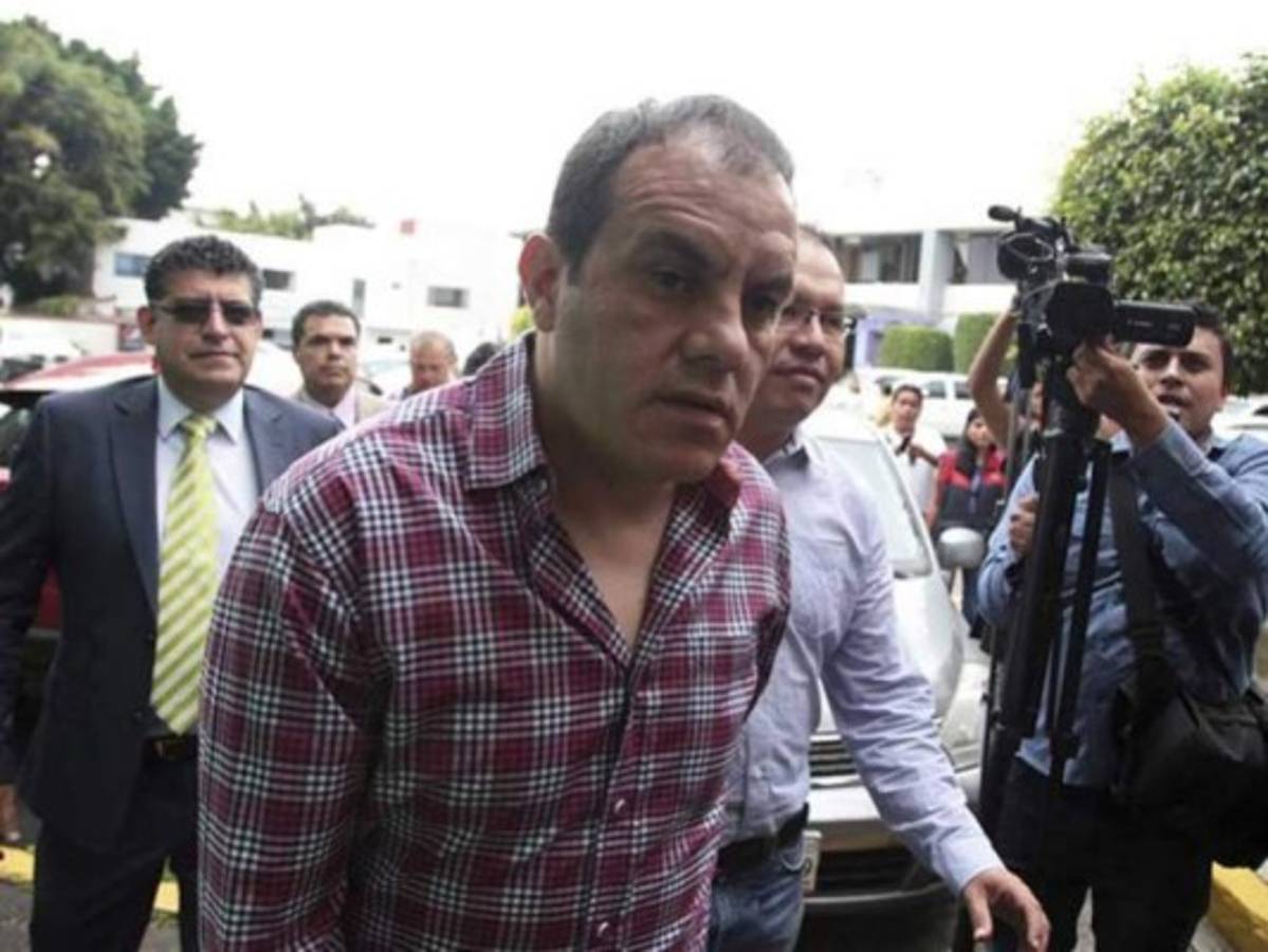 México: Astro del fútbol mexicano inicia huelga de hambre