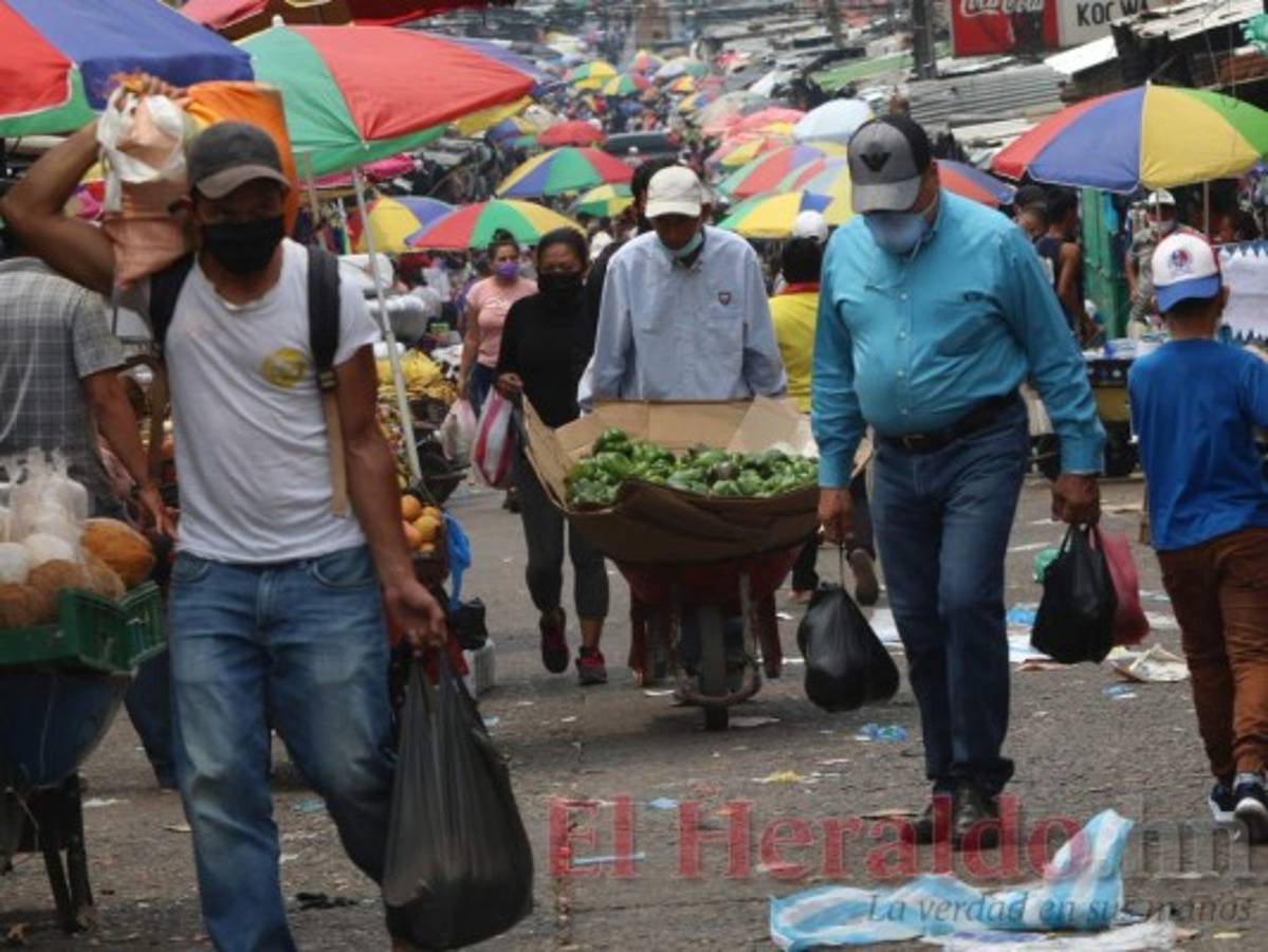 Siguen negociando plan definitivo para reapertura de economía del país