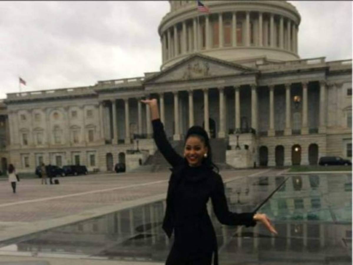 Eduardo Zablah: Espero que Kerelyne tenga una clasificación satisfactoria en Miss Mundo