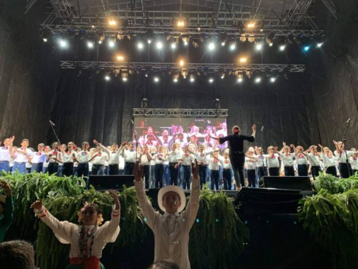 La magia de la ópera deslumbró en el primer concierto de Plácido Domingo en Honduras