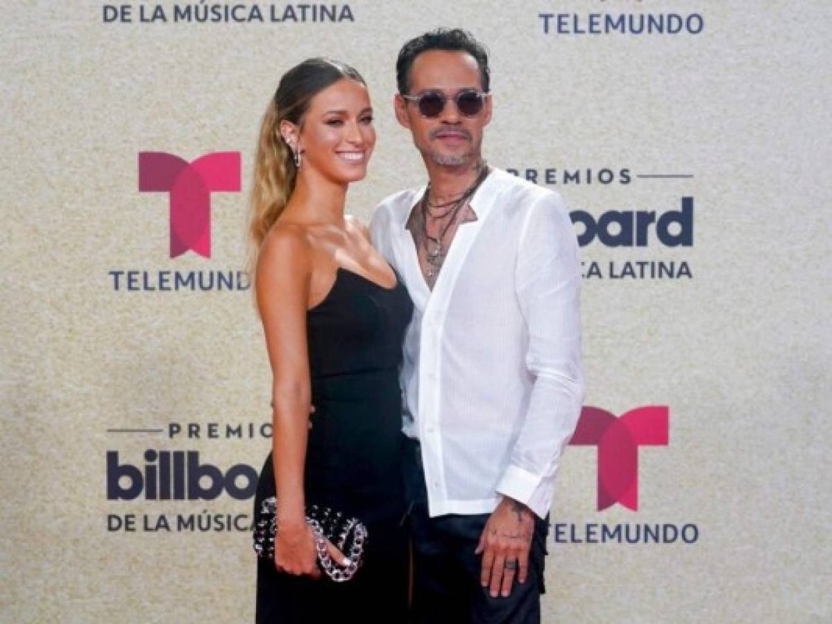 ¡Nuevo romance! ¿Quién es la misteriosa novia de Marc Anthony?