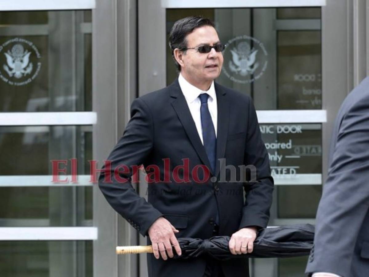 El expresidente Callejas regresa en diciembre al país, según su primo