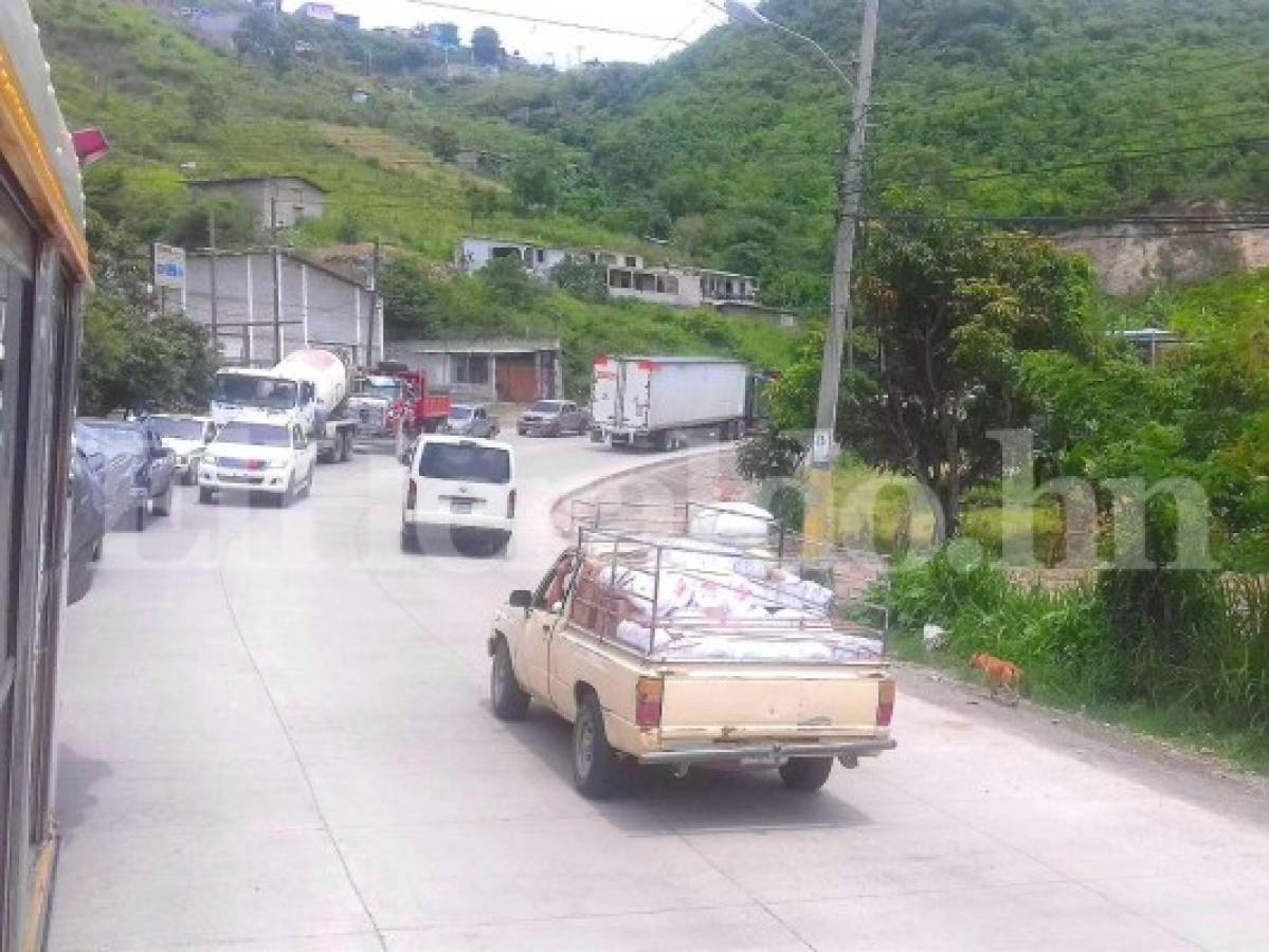 Sigue tráfico en la carretera al sur de Honduras pese a medidas de alivio