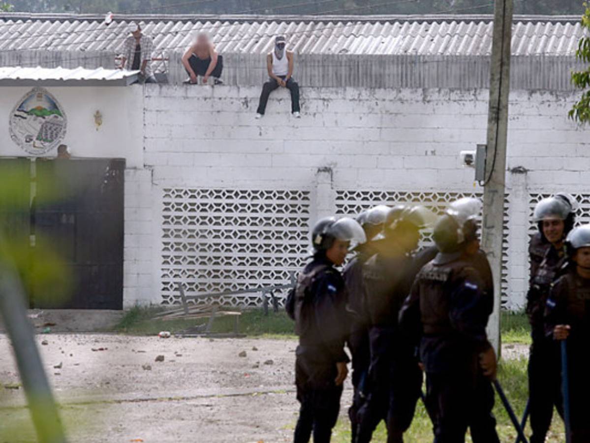 Varios heridos deja motín de pandilleros en centro para menores infractores 'Renacer'