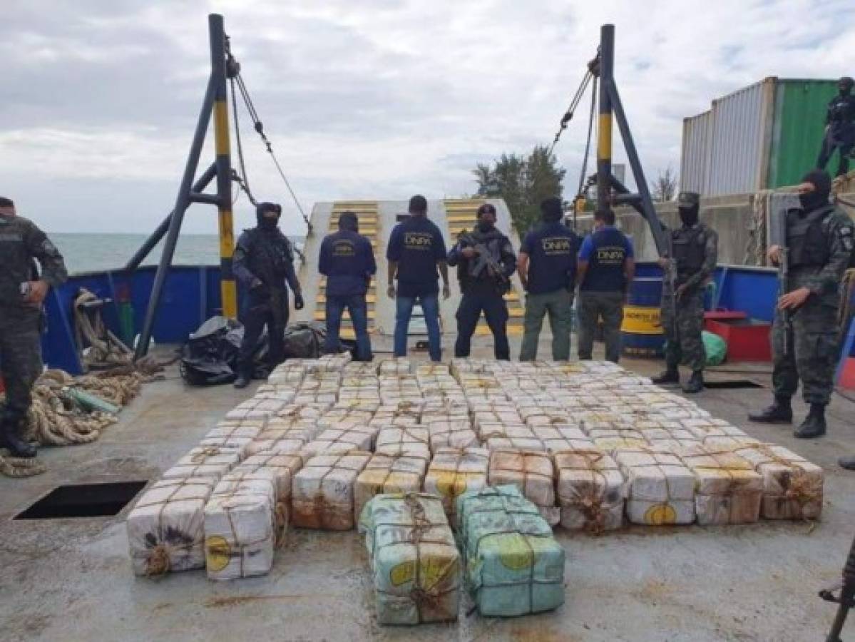 Barco hondureño salió desde Colombia con más de mil kilos de cocaína