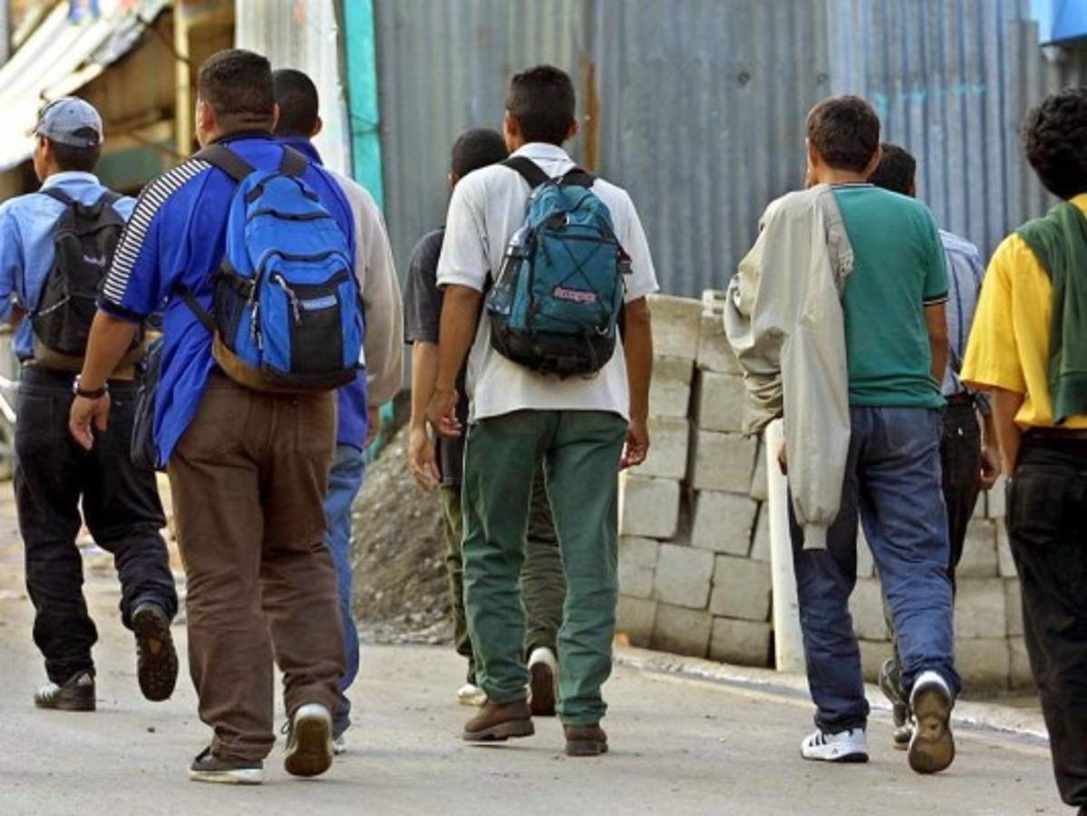 Hondureños emigran a países más cercanos