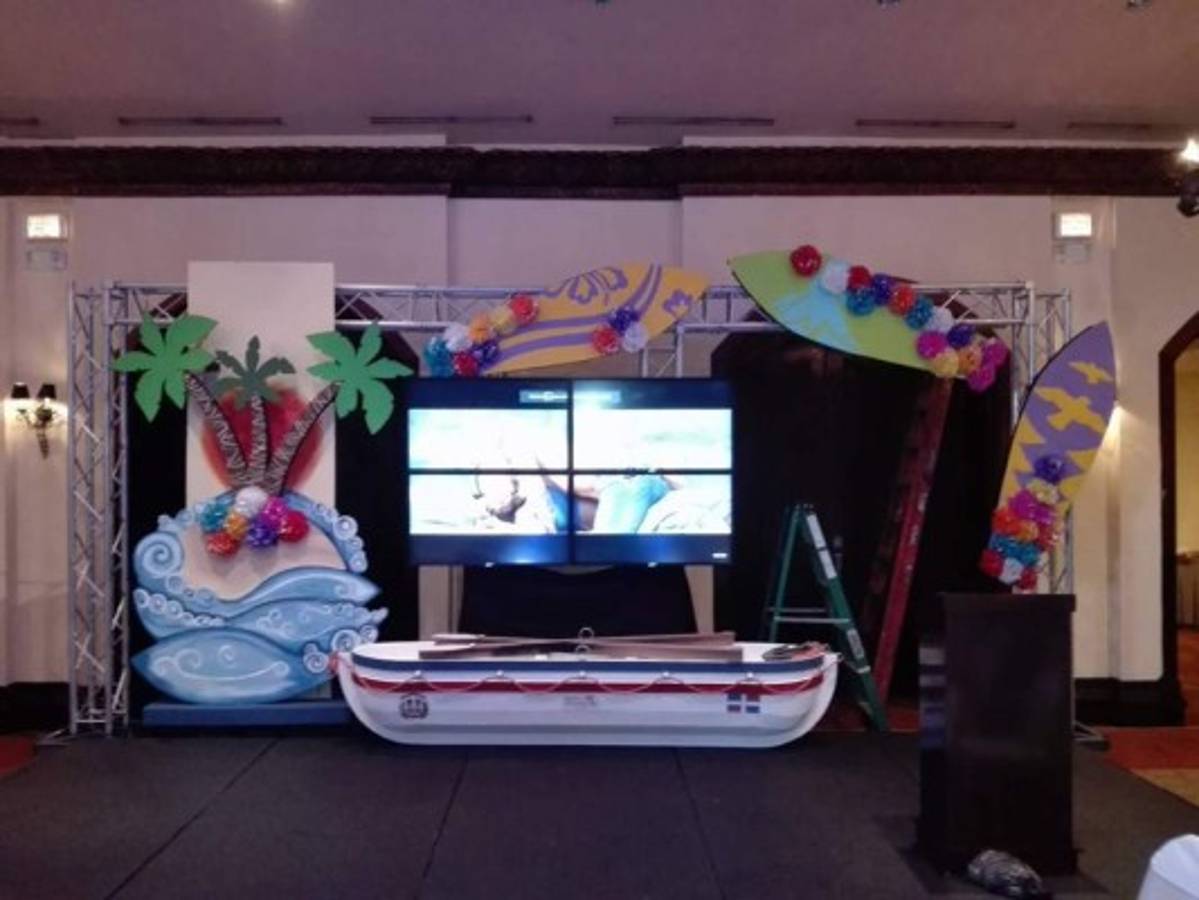 Esta es una escenografía que creó para un importante desfile de moda realizado en Tegucigalpa.