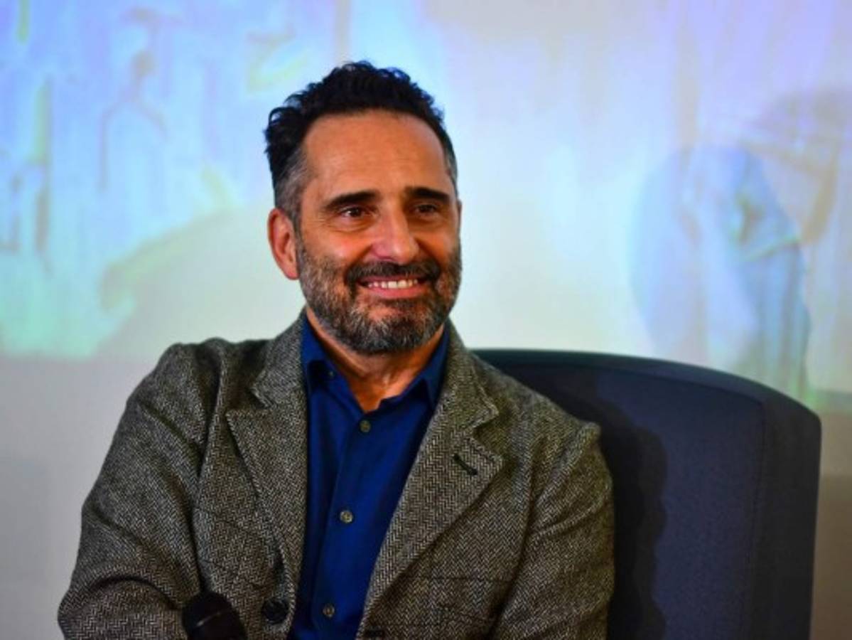 Cantante uruguayo, Jorge Drexler, defiende a los migrantes en su canción 'Movimiento'