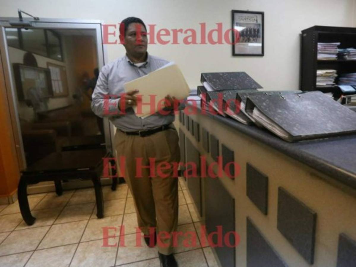 A solo horas de vencer el plazo para inscribirse como postulantes a Fiscal General y Adjunto