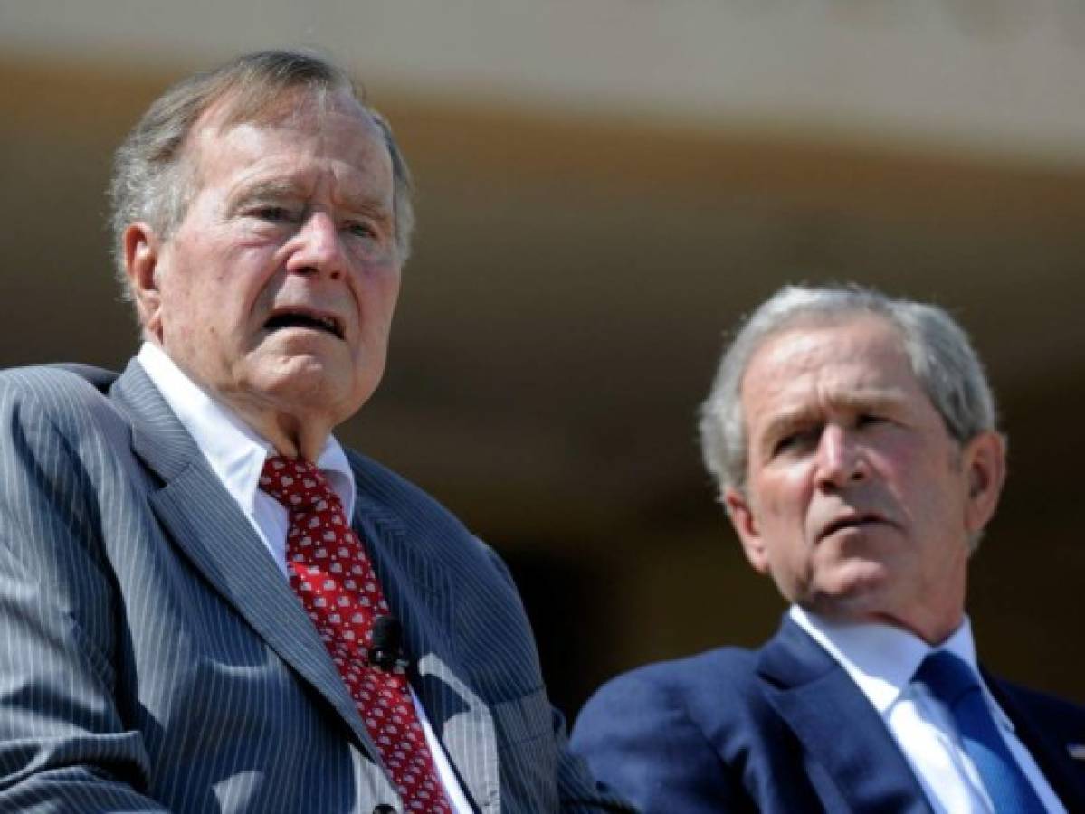 Expresidentes Bush llaman a rechazar 'el racismo, el antisemitismo y el odio'