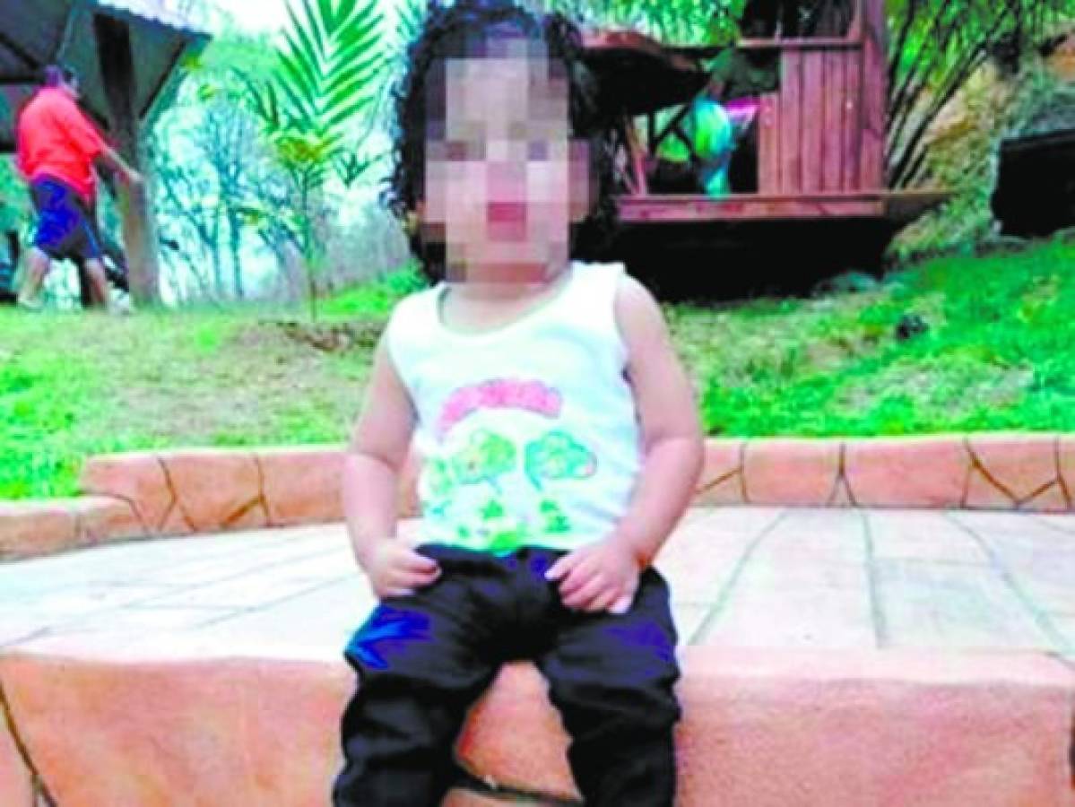 Niño de cinco años muere al caer dentro de cisterna
