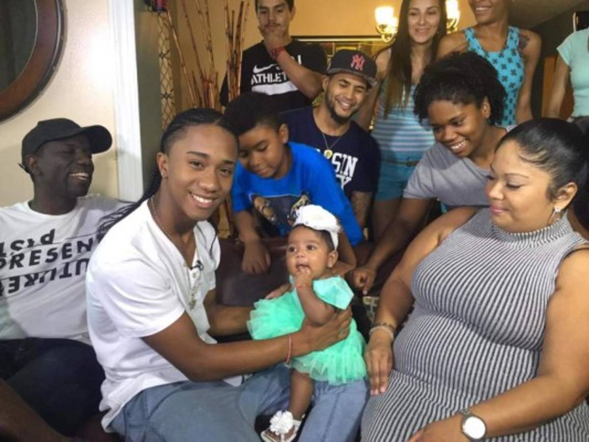 Aaron Bodden conquista con su flow en 'La Banda”