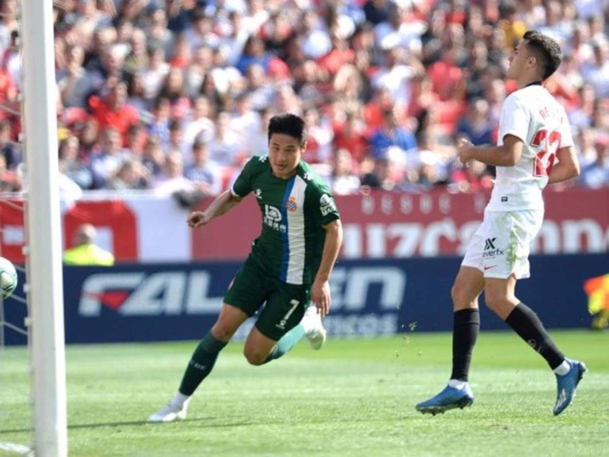 Sevilla no pasa de empate ante Espanyol; se queda fuera de 'Champions'