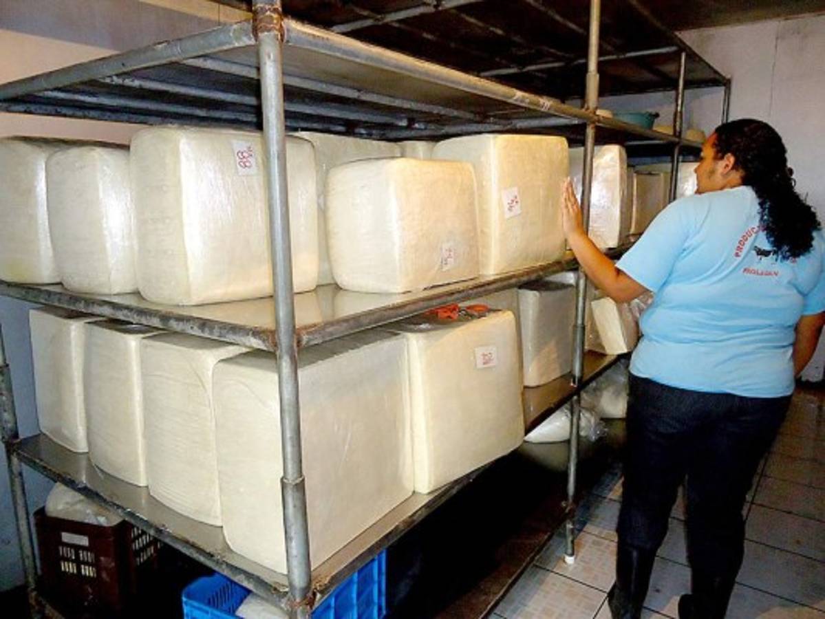 El arte hondureño de elaborar quesillo