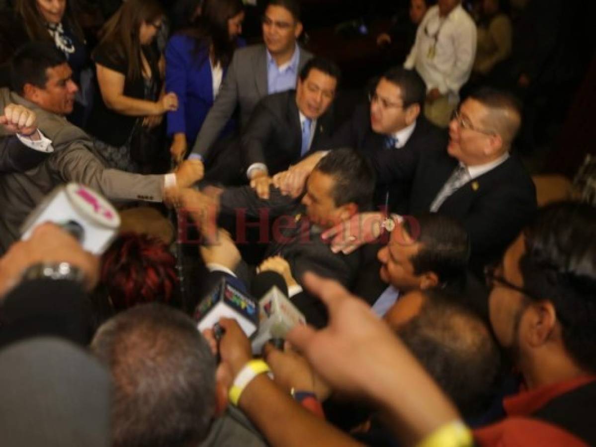 Diputados de Libre provocaron con insultos y ofensas a sus compañeros de cámara del PN, generando un pleito.