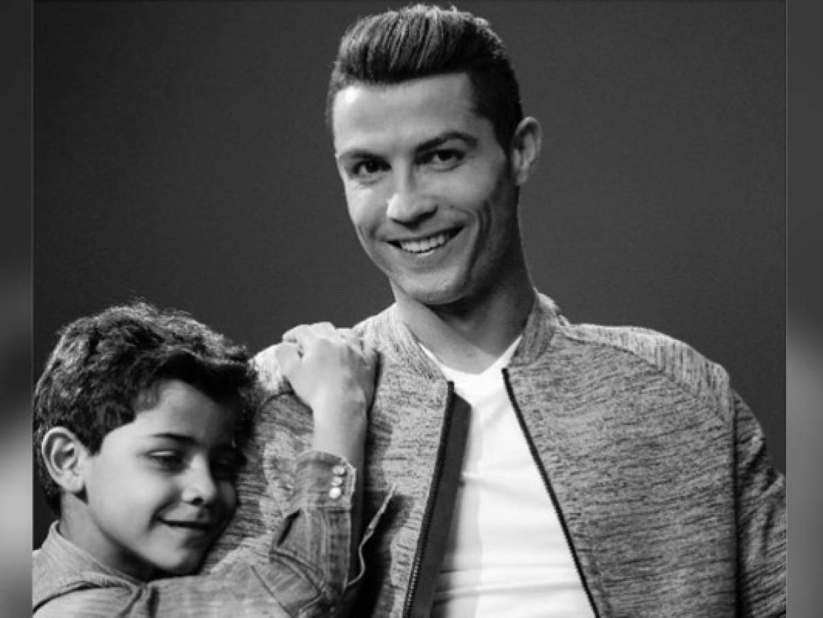 ¿Cuánto cuesta vestir como Cristiano Ronaldo Jr?