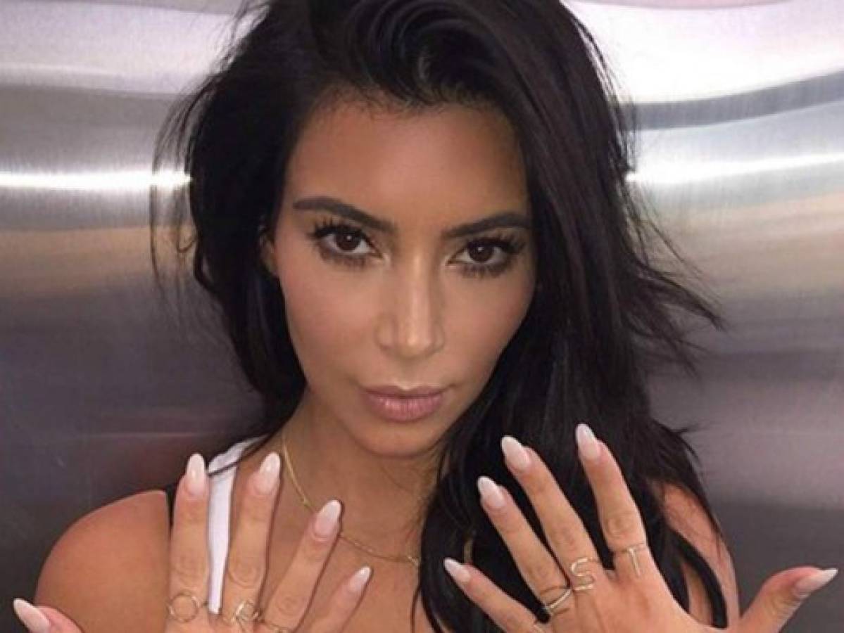 ¡Kim Kardashian también maquilla sus partes íntimas!