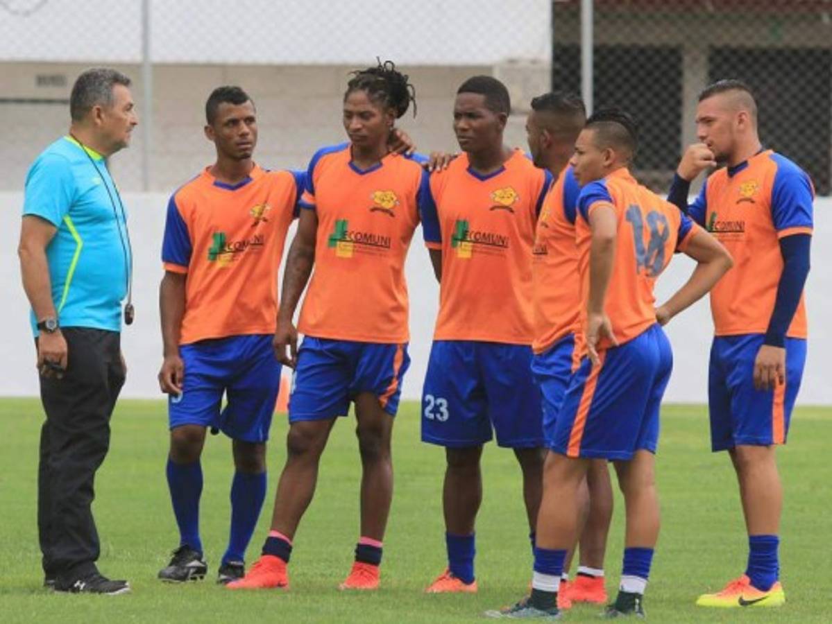 García: 'Si el equipo asciende, se traslada a Comayagua”