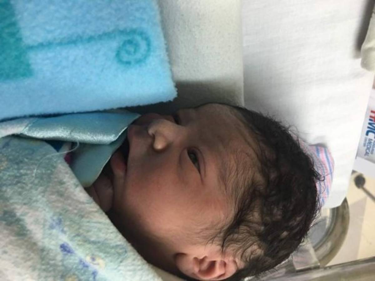 Esdras Amado López nuevamente es papá