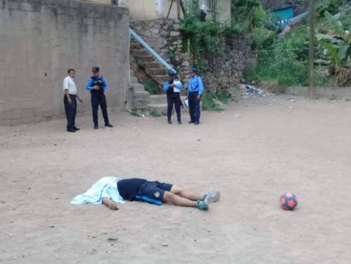 Honduras: Matan a hombre en un campo de fútbol de la colonia El Rosario en la capital