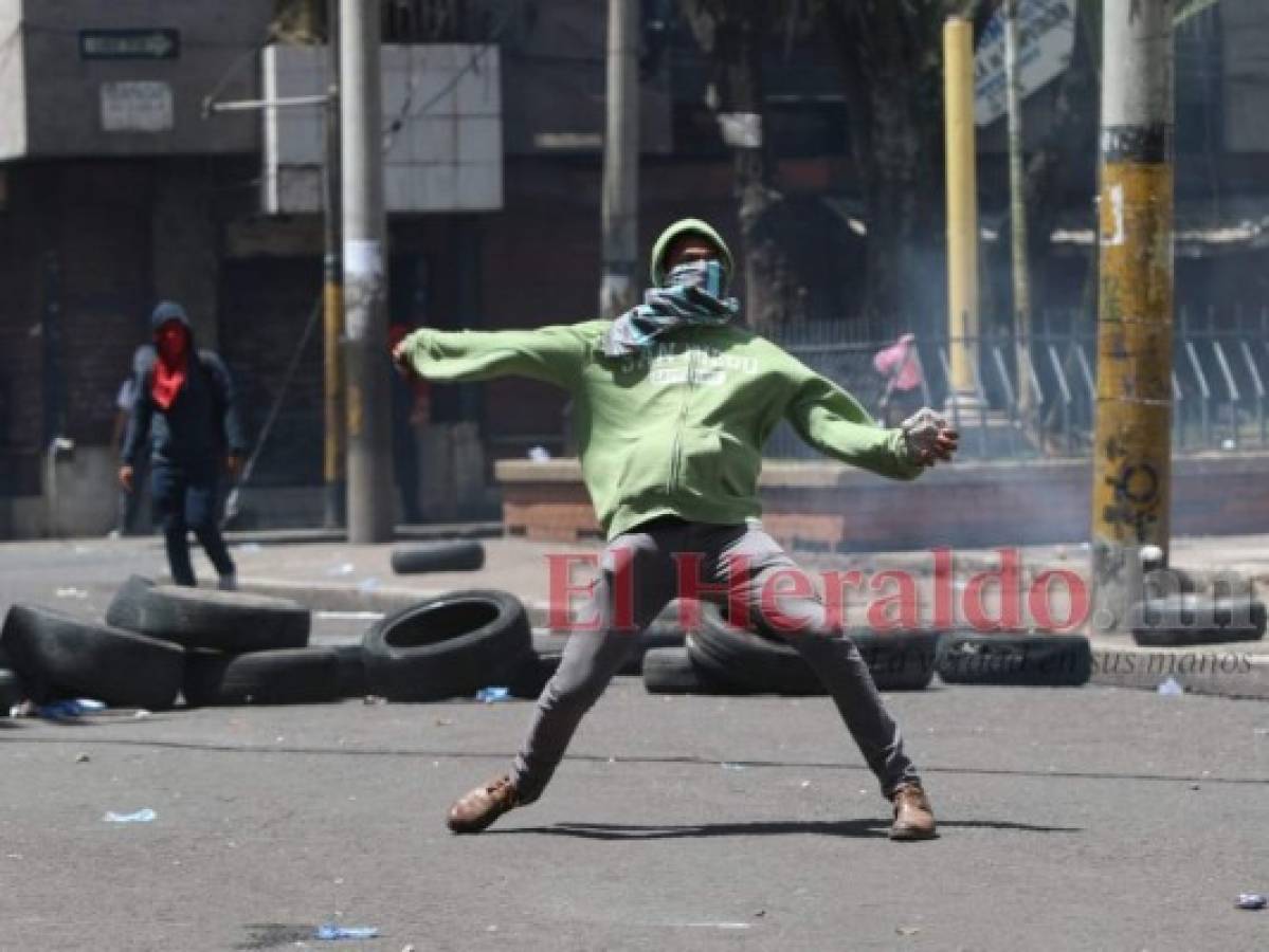 Caos en el centro de Tegucigalpa durante marcha de la Plataforma