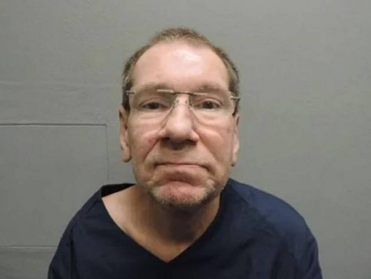 Un hombre comete crimen para poder regresar a prisión