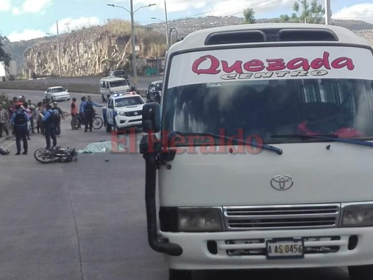 Mujer muere arrollada por un bus rapidito en la capital de Honduras