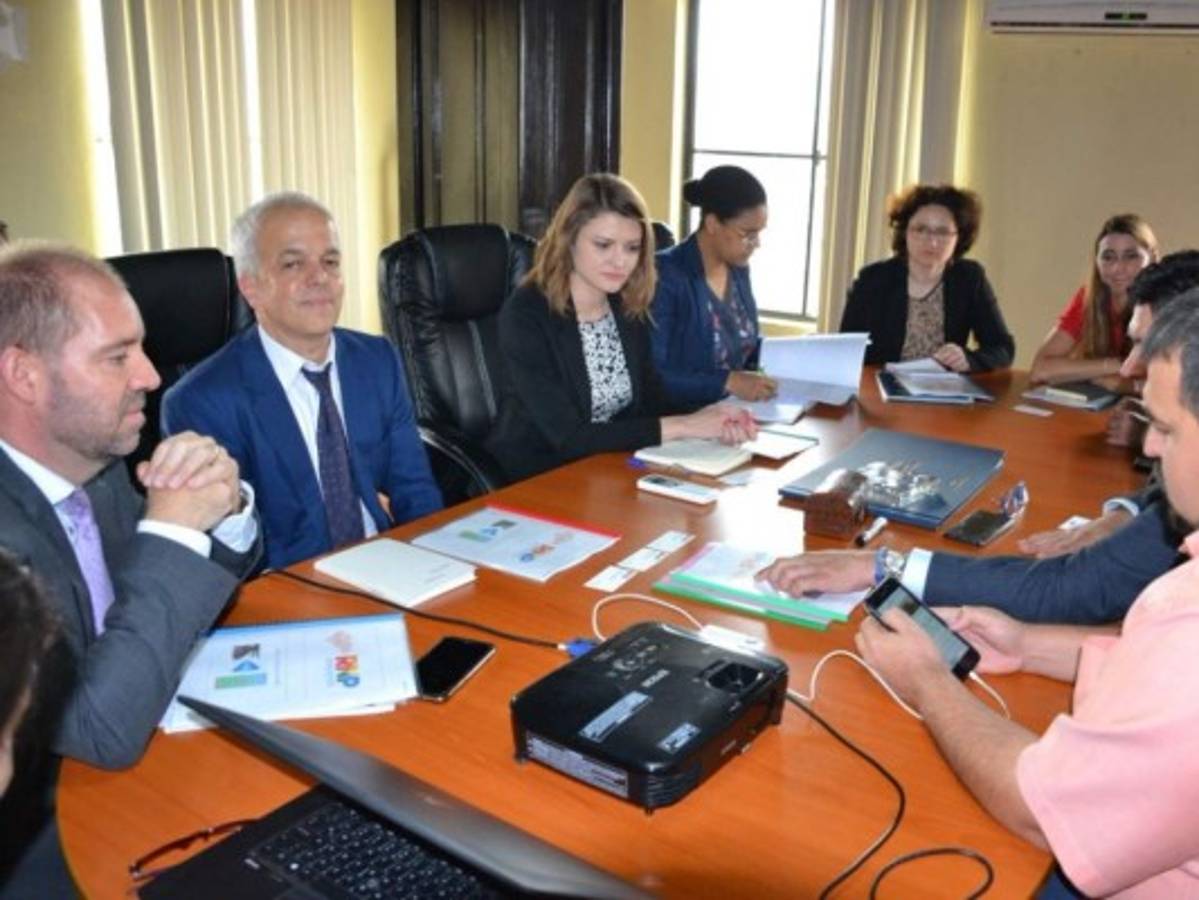 Misión de la Unión Europea explora proyecto de la nueva tarjeta de identidad en Honduras