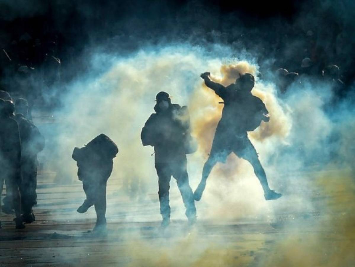 La policía de Chile, otra vez en la mira por atropello de manifestante