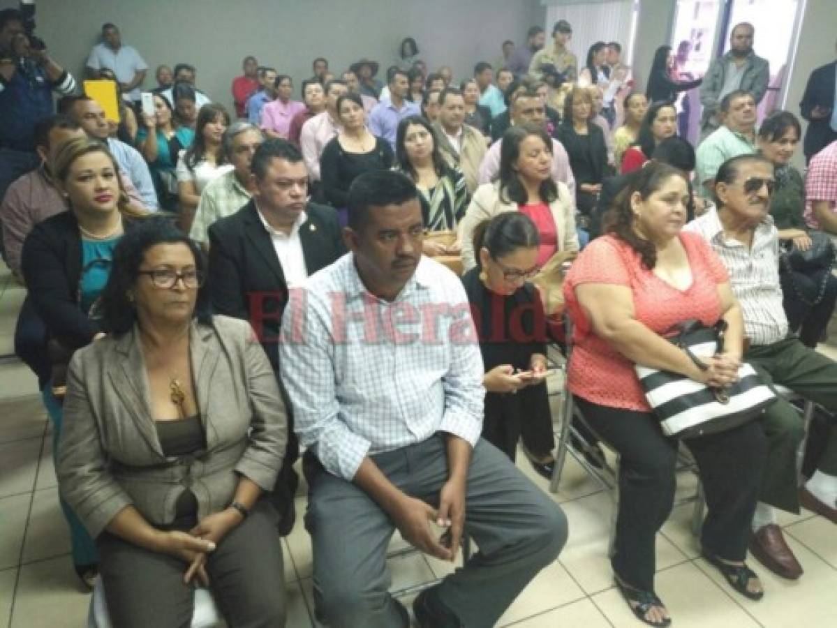 Entregan credenciales a alcaldes electos por el departamento de Francisco Morazán