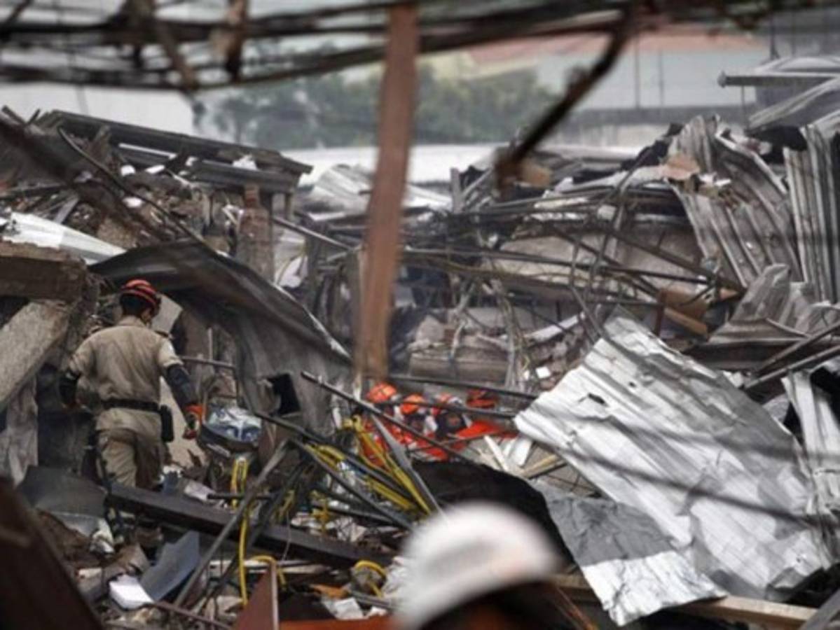 Fuerte explosión en Rio deja siete heridos y varios inmuebles destruidos