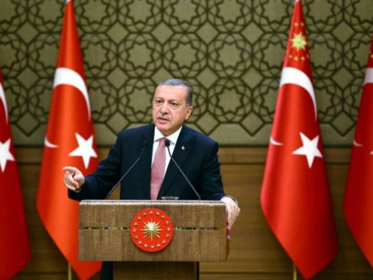 Intento de golpe de estado contra el presidente Tayyip Erdogan es frustrado en Turquía  
