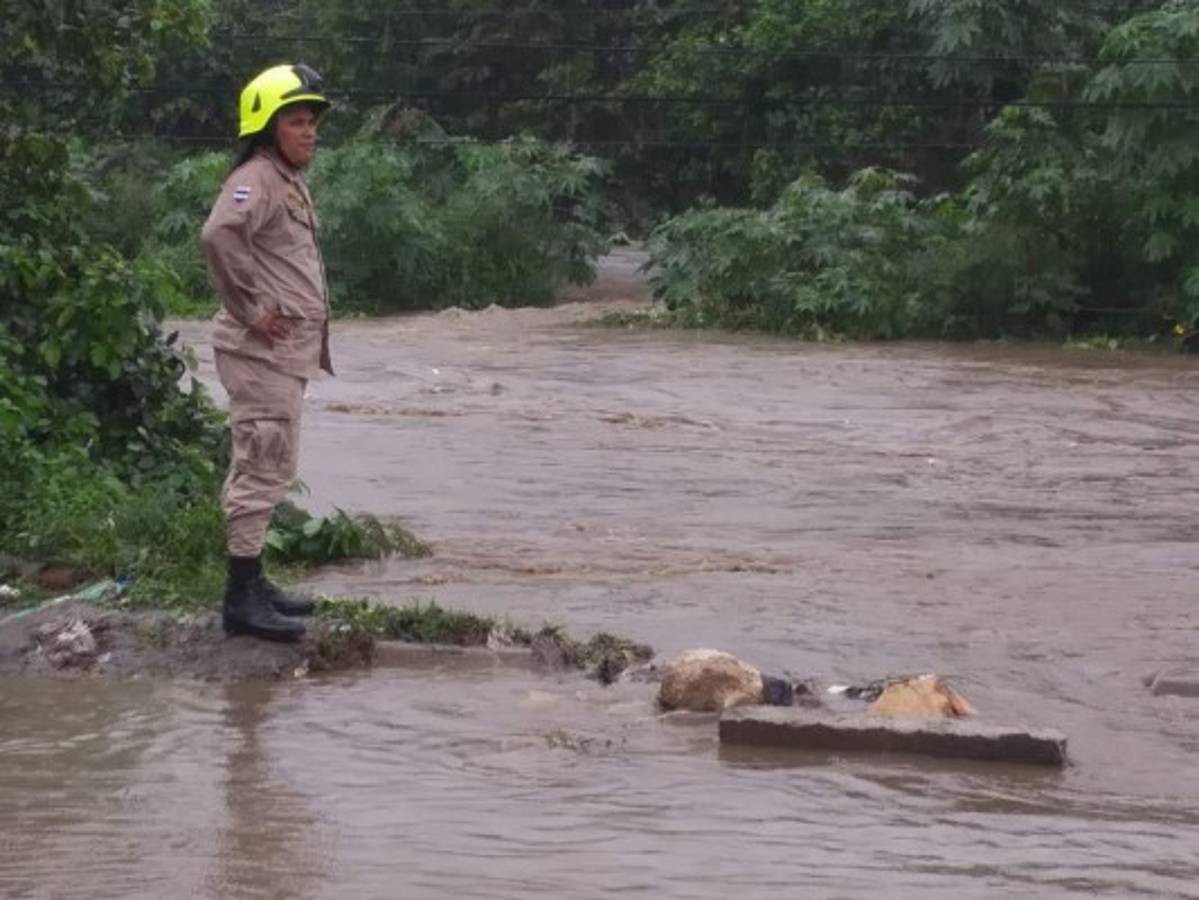 Decretan alerta amarilla para Cortés y cuenca del río Chamelecón por lluvias