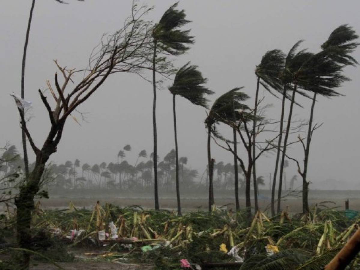 El ciclón Fani azota el este de India y deja nueve muertos