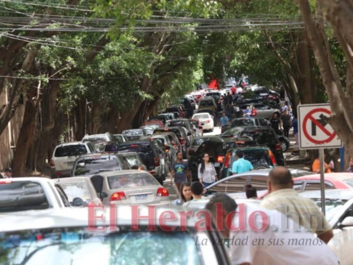 Precaución: Semáforos apagados en la capital generan caos vehicular