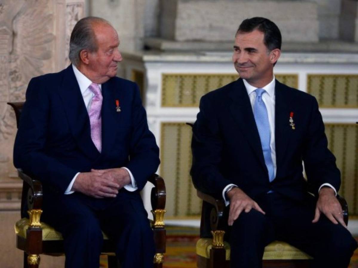 El rey Felipe empujó a su padre al exilio, según Pedro Sánchez