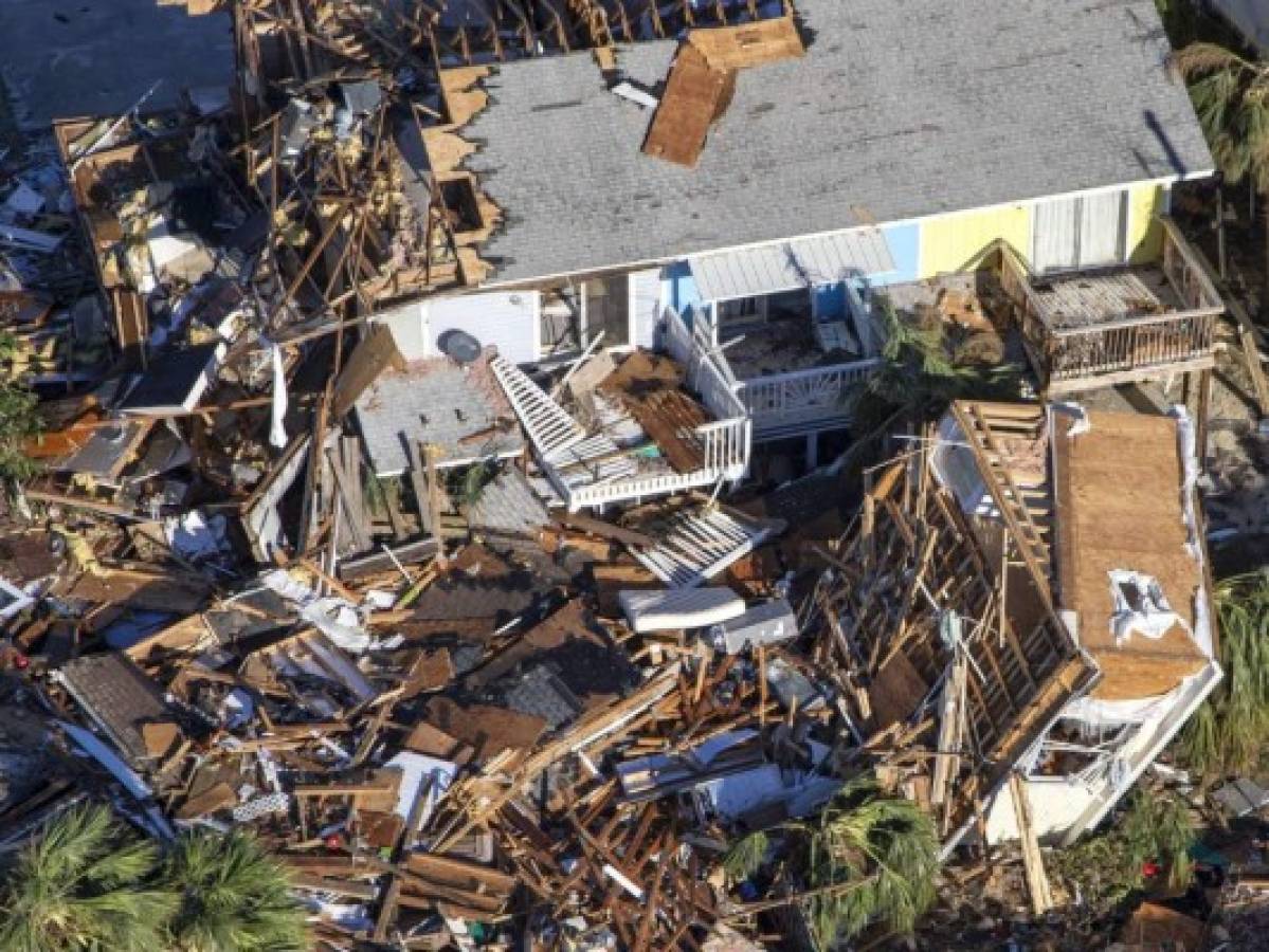 Suman 13 los muertos por huracán Michael y autoridades temen por más víctimas