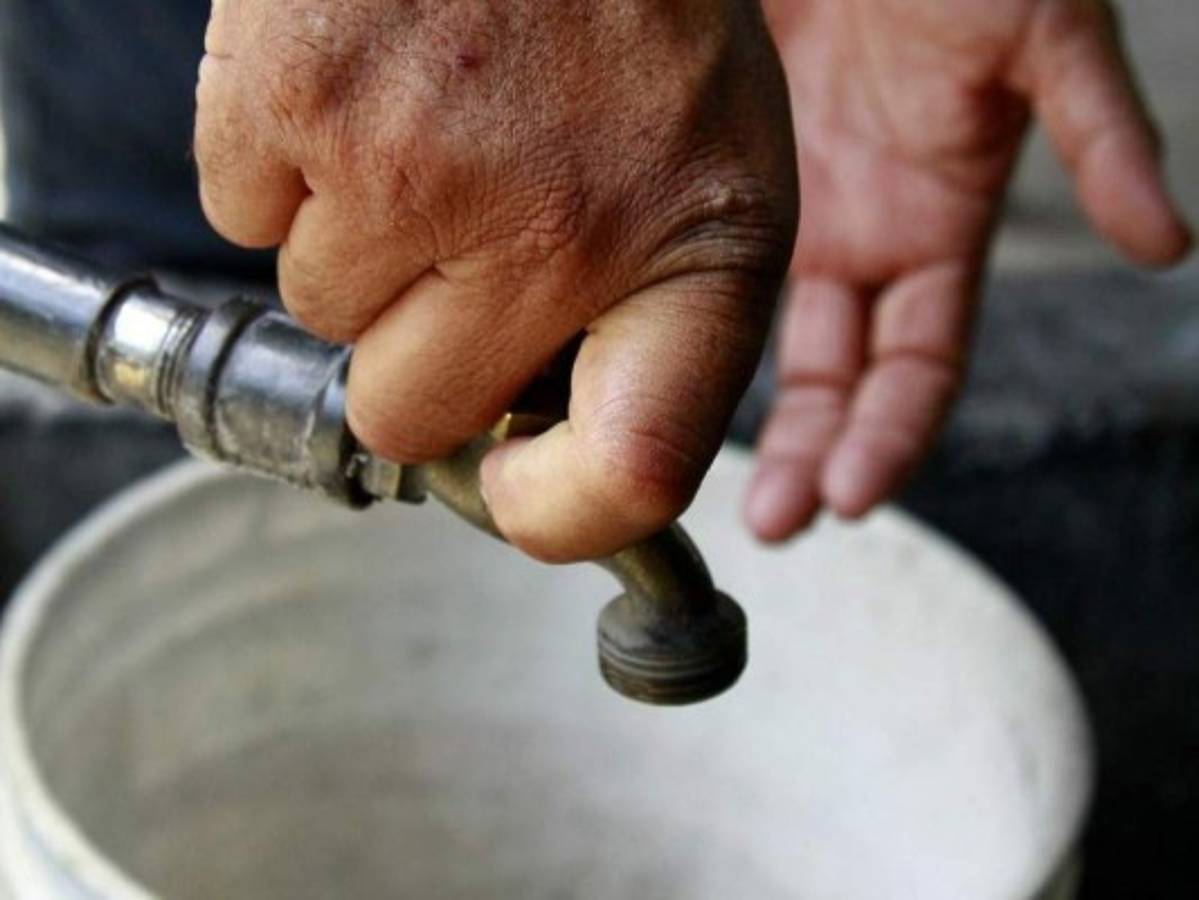 El SANAA tiene sin agua a varias colonias de la capital de Honduras