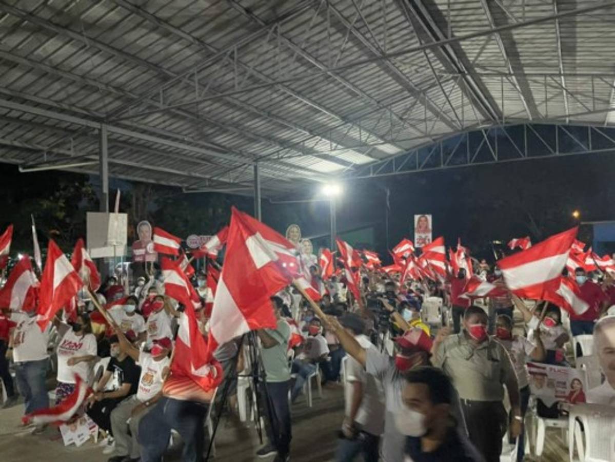 Candidatos a la presidencia salieron en busca de votos por toda Honduras (Fotos)  